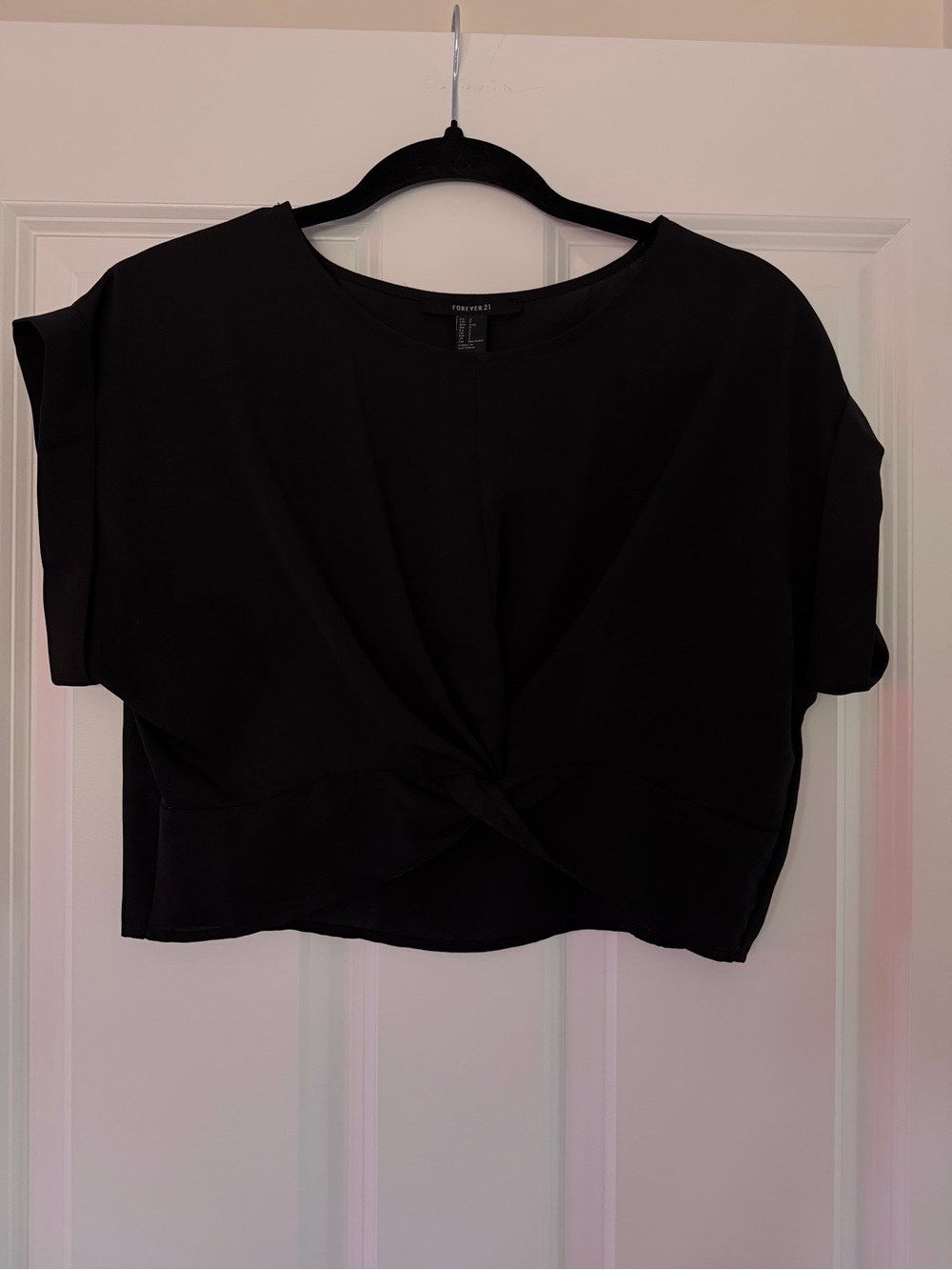 Forever 21 Black Twist-Front Crop Top